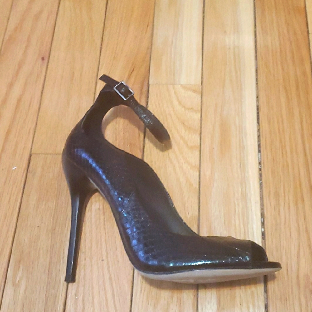 Brian Atwood 👠